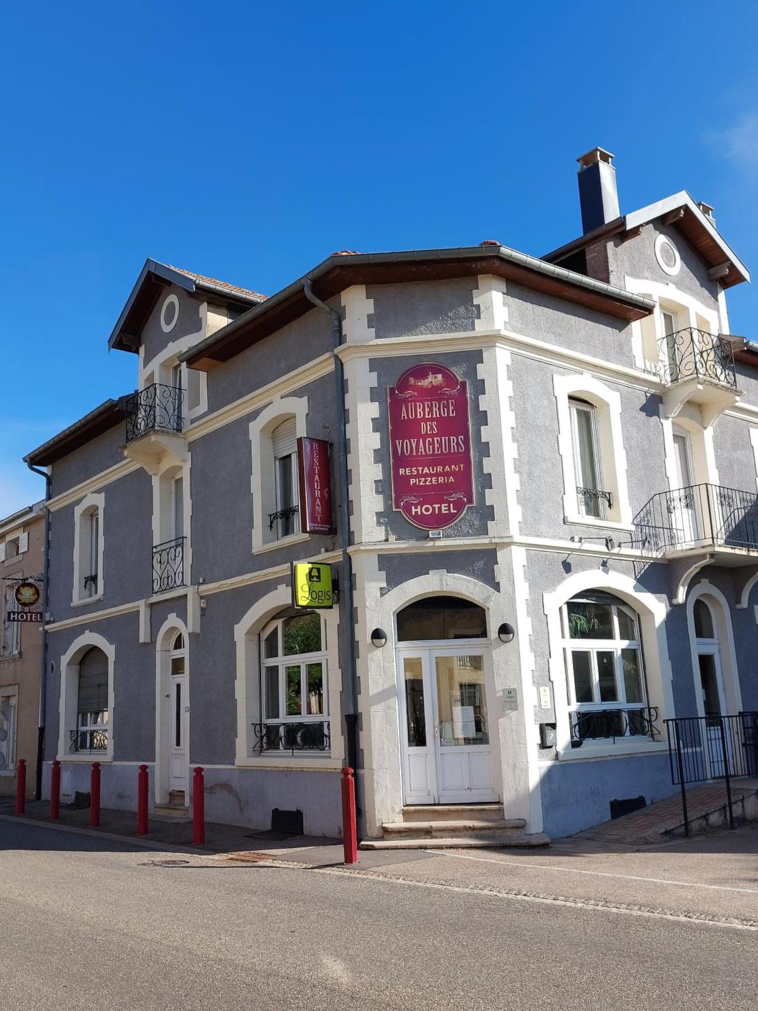 Logis Auberge Des Voyageurs Vandieres  Eksteriør billede