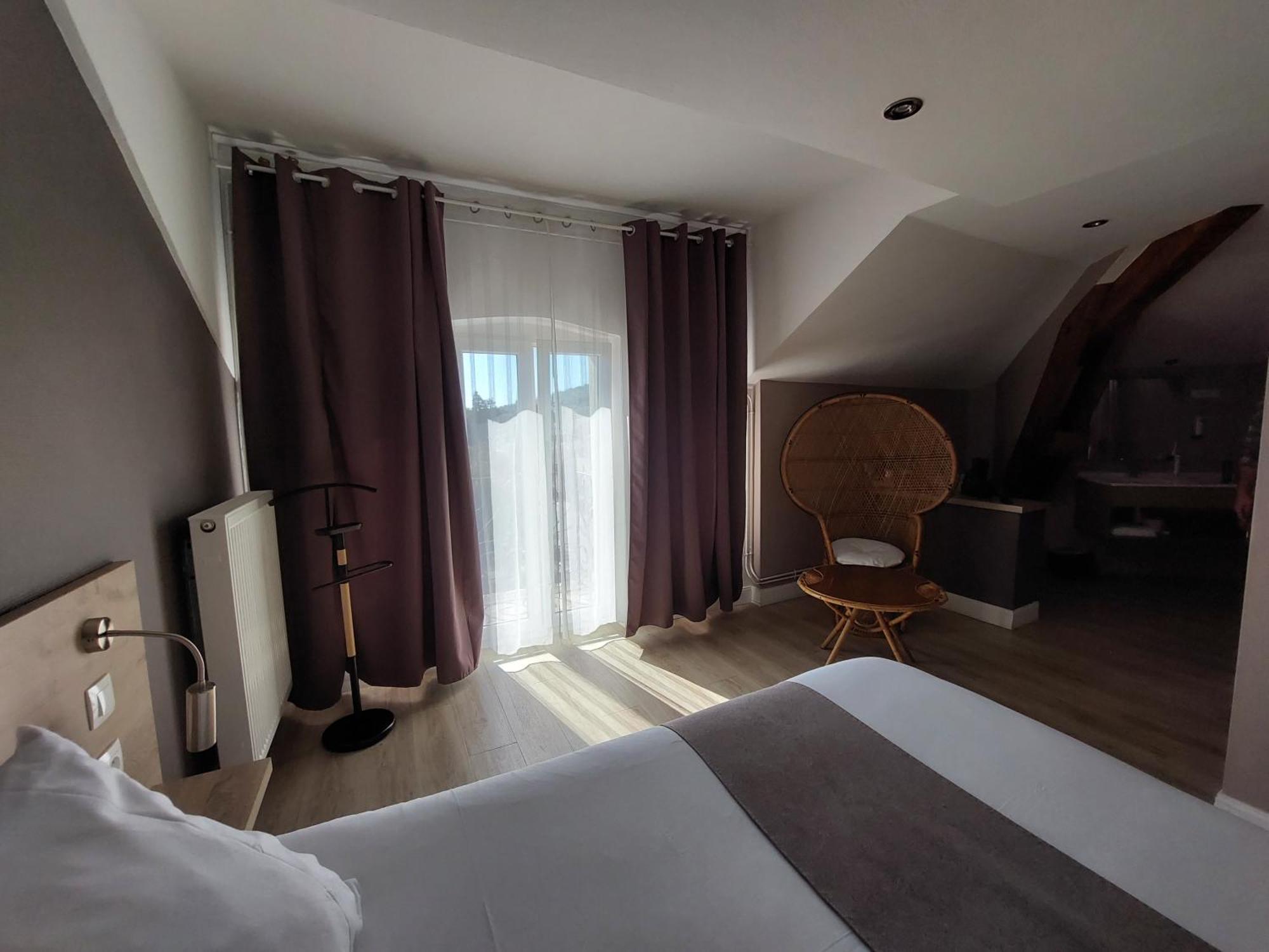 Logis Auberge Des Voyageurs Vandieres  Eksteriør billede