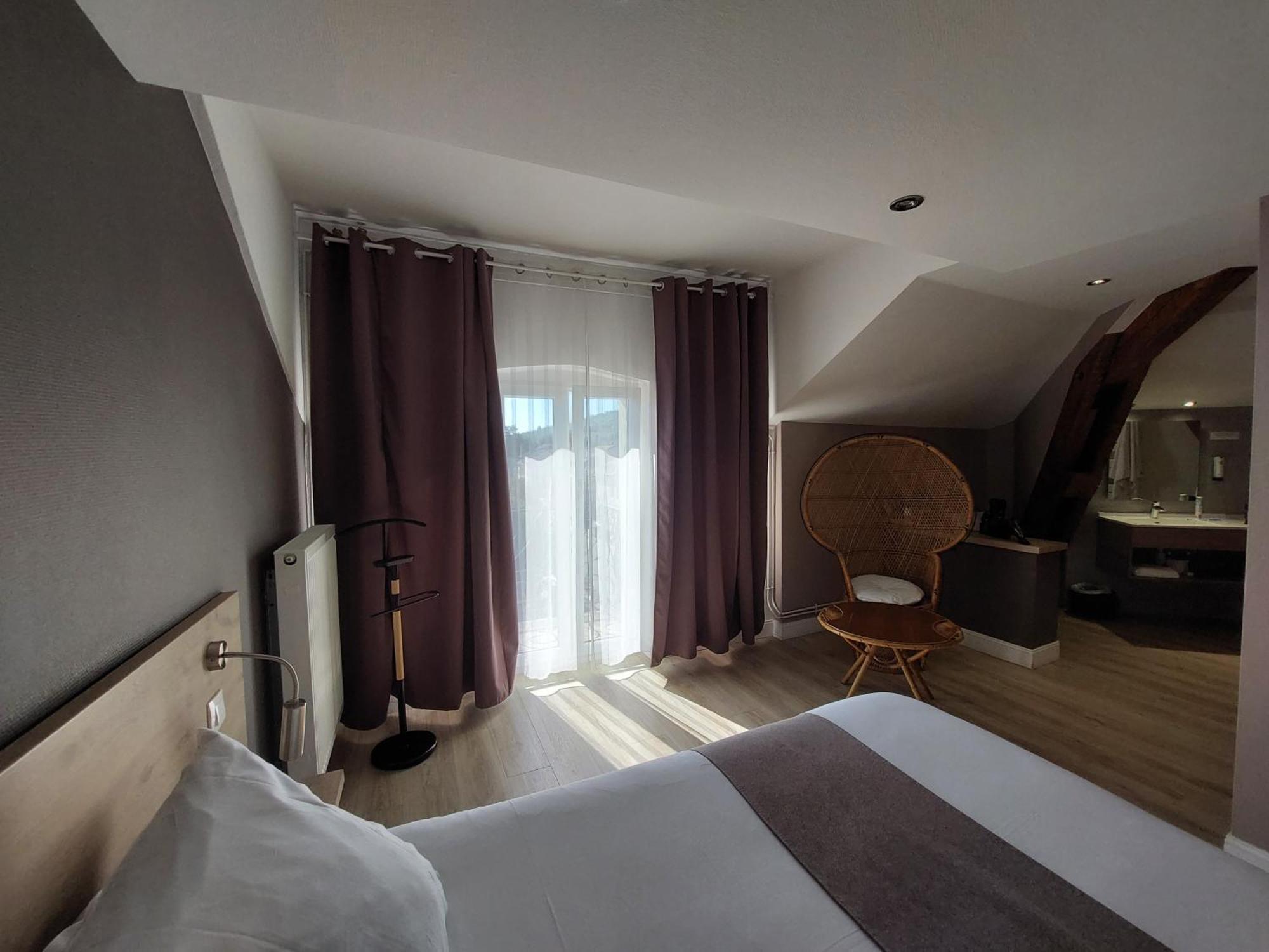 Logis Auberge Des Voyageurs Vandieres  Eksteriør billede