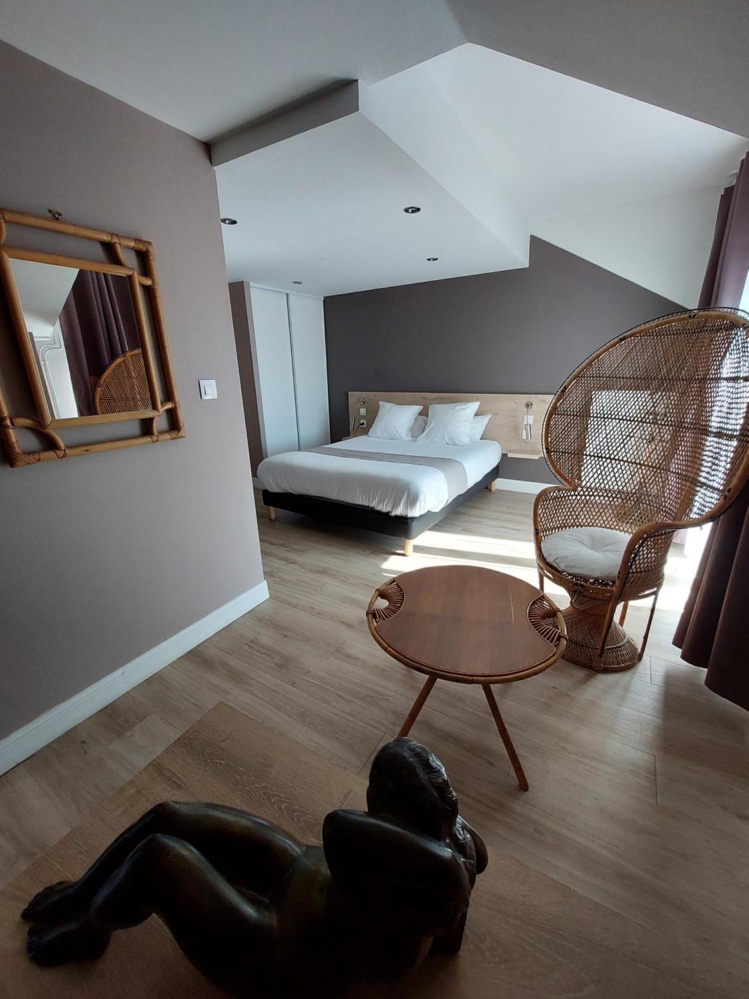 Logis Auberge Des Voyageurs Vandieres  Eksteriør billede