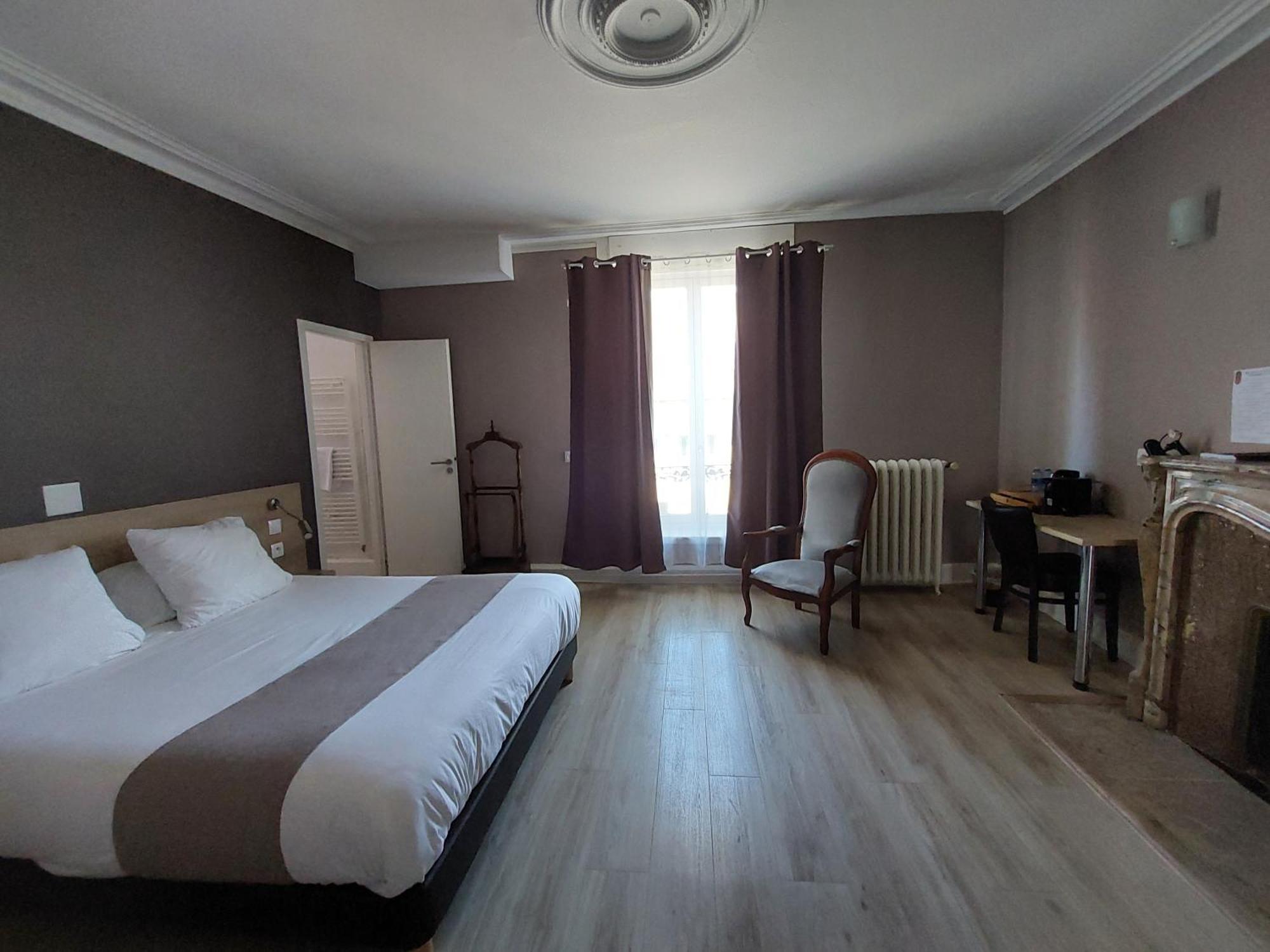 Logis Auberge Des Voyageurs Vandieres  Eksteriør billede