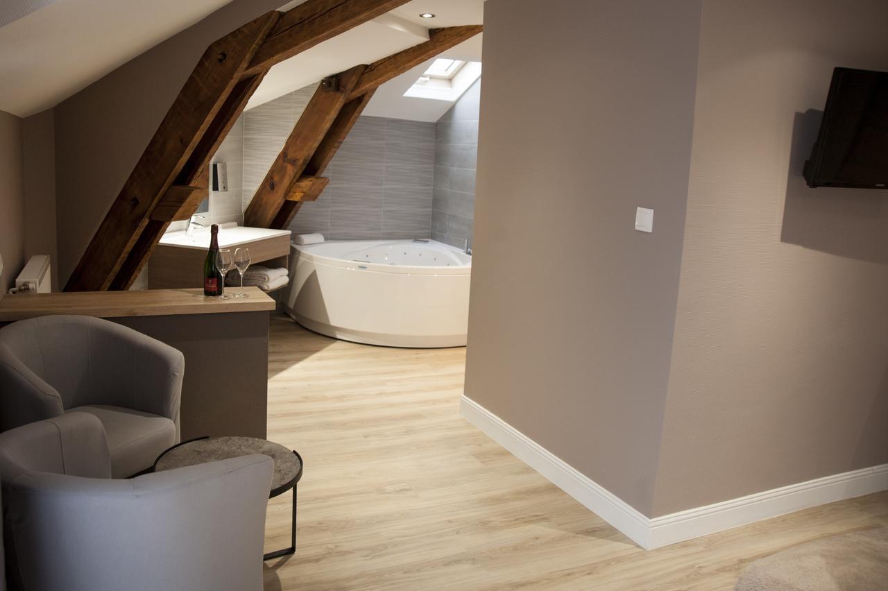 Logis Auberge Des Voyageurs Vandieres  Eksteriør billede